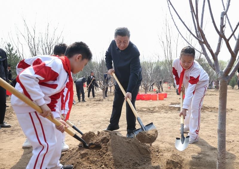 △2024年4月3日，習(xí)近平總書(shū)記來(lái)到北京市通州區(qū)潞城鎮(zhèn)參加首都義務(wù)植樹(shù)活動(dòng)。