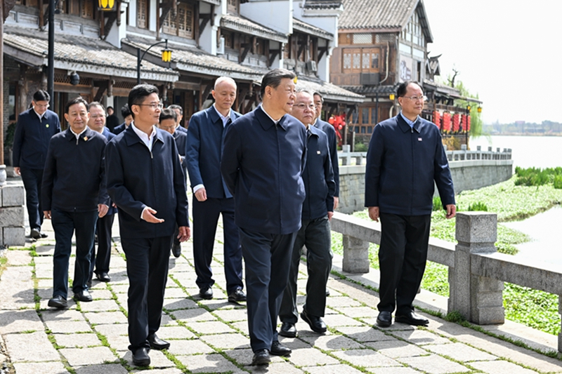 2024年3月19日，習(xí)近平總書記在湖南常德河街考察。